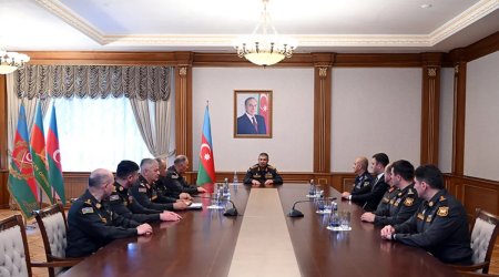 Müdafiə naziri yeni generallara rütbələrini təqdim edib&ndash; FOTO