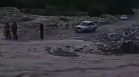 Şamaxıda Ağsu çayı daşdı: Bəzi yollar bağlandı - VİDEO