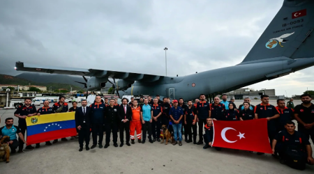 Türkiyə Venesuelaya xilasedici qrup göndərdi