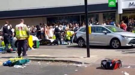 Londonda Somalidən olan miqrant avtomobili piyadaların üzərinə sürdü: 5 yaralı var - VİDEO