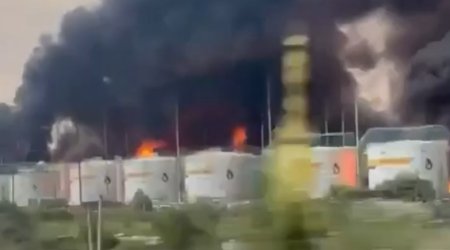 Rusiyanın iri neft emalı zavodunda güclü yanğın - ANBAAN VİDEO