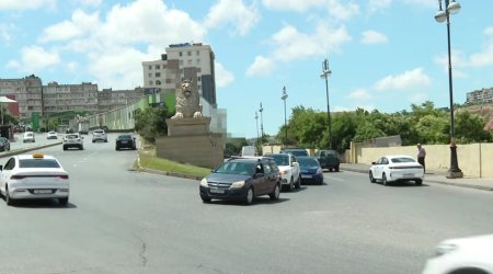 Altı zolaqdan gələn avtomobillər bir zolağa sığmağa çalışır &ndash; &ldquo;Şirin dairəsi&rdquo;ndən ŞİKAYƏT &ndash; VİDEO