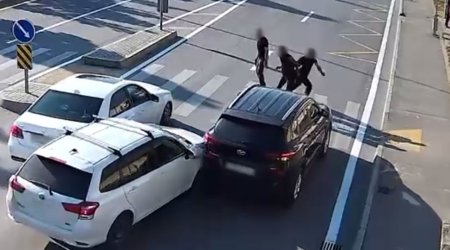 Bakıda üç piyada qəzadan son anda xilas oldu &ndash; ANBAAN VİDEO