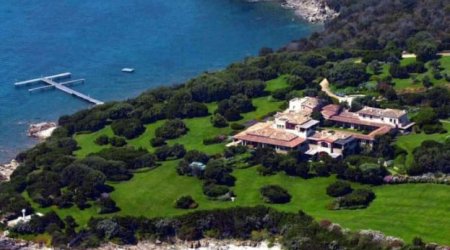 Qətər şeyxi Berluskoninin əfsanəvi villasını 395 milyon dollara aldı &ndash; Bunkeri də var