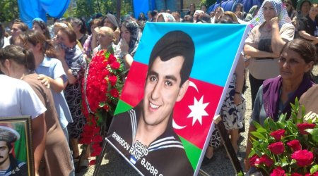 Şəhid Rauf Əhmədovun nəşi doğma kəndində torpağa tapşırıldı &ndash; FOTO/VİDEO
