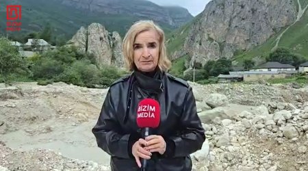 Ləzəyə yenidən gələn palçıq axını kəndi iki hissəyə BÖLDÜ &ndash; VİDEO
