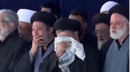 Xameneinin oğulları ilk dəfə görüntüləndi - VİDEO