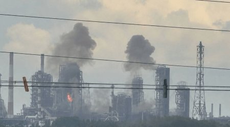 Ukrayna Rusiyanın Omsk neft emalı zavodunu VURDU - VİDEO
