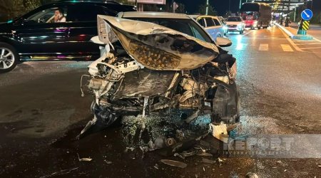 Sumqayıtda üç avtomobil toqquşdu: xəsarət alanlar var - FOTO