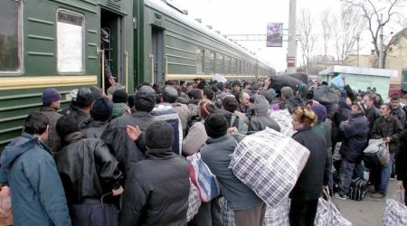 Rusiyada miqrantlarla bağlı NÖVBƏTİ QADAĞA &ndash; Soydaşlarımızı nə gözləyir?
