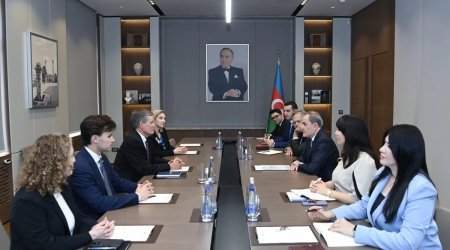 Ceyhun Bayramov ABŞ senatorunu qəbul etdi - FOTO