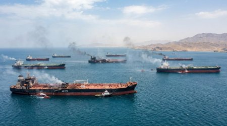 İran Hörmüz boğazında neft tankerlərinə HÜCUM ETDİ