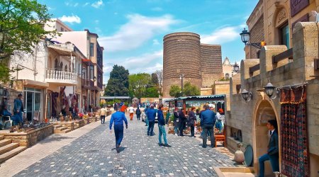 Azərbaycanda turizm niyə geriləyir? &mdash; Ekspert açıqladı