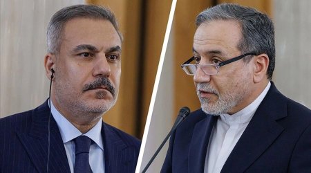 Hakan Fidan Abbas Əraqçiyə zəng etdi