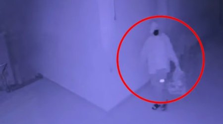 Bakıda obyektdən altı minlik oğurluq kameraya düşdü - ANBAAN VİDEO