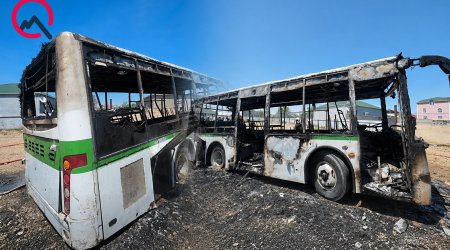 Naxçıvanda iki avtobus yanıb kül oldu &ndash; FOTO
