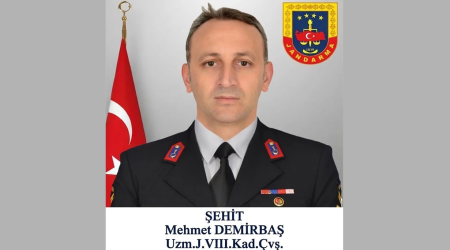 Türkiyədə çağırışa gedən polis güllələndi