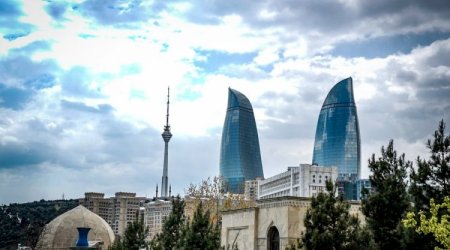 FAKTİKİ HAVA: Hazırda Bakıda güclü külək əsir