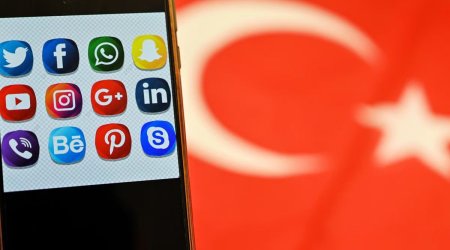 Türkiyə hökuməti sosial şəbəkələrdə 4,3 min səhifəni blokladı