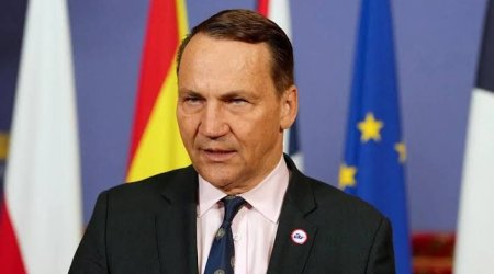 Sikorski: Putinin Polşaya hücum etmək gücü yoxdur
