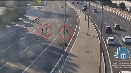 Bakıda piyadalar qəzaya səbəb oldu: Motosiklet sürücüsü xəsarət aldı - ANBAAN VİDEO