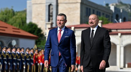 İlham Əliyev Slovakiya Prezidentini Şuşada QARŞILADI - FOTO