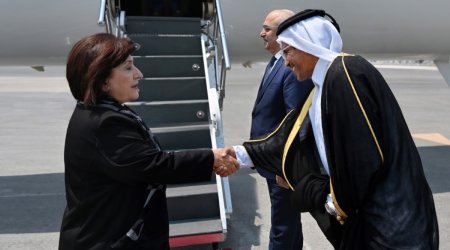 Sahibə Qafarova başsağlığı vermək üçün Qətərə getdi