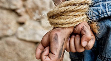 Dayılardan bacısı qızını sevən yeniyetməyə amansız davranış