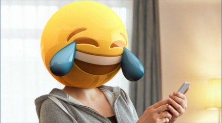 Mesajlaşarkən emojilər beynimizə necə təsir edir? &ndash; Psixoloqdan maraqlı açıqlama