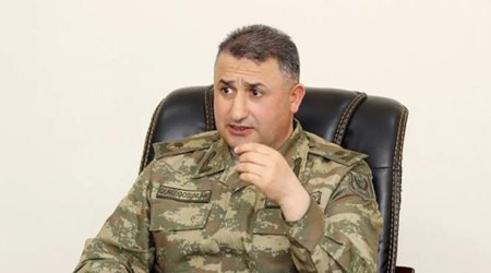 Hikmət Həsənov uzun müddətdən sonra görüntüləndi &ndash; FOTO