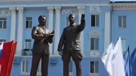 Voloqda vilayətində Stalinin daha bir abidəsi açıldı - VİDEO