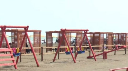 Sumqayıtda yeni ictimai çimərlik yaradılıb