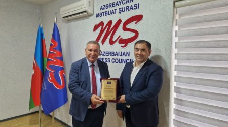 Məhəmmədəli Qəribli 50 illik yubileyi münasibəti ilə təltif edildi - FOTO