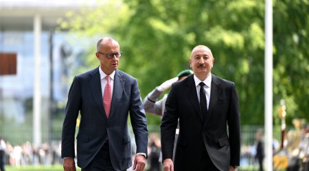 İlham Əliyev Almaniya Kanslerini Azərbaycana səfərə dəvət etdi