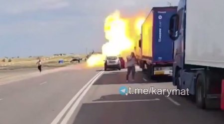 Ukrayna PUA-sı Krımda Rusiyanın hərbi yük maşınlarını vurdu &ndash; ANBAAN VİDEO