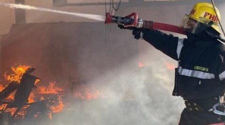 Zabratda təkər tullantıları yığılmış sahə YANIR