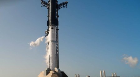 SpaceX "Starship" raketinin 13-cü sınaq uçuşunu uğurla həyata keçirdi - VİDEO