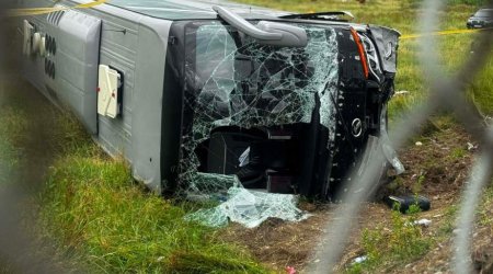 Gürcüstanda avtobus aşdı, 14 nəfər xəsarət aldı