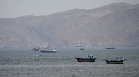 İran və Oman Hörmüz boğazında yeni dəhliz AÇIR