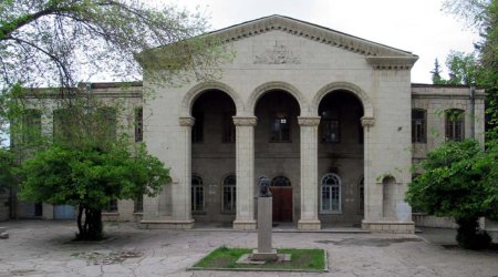 Bu abidələrimiz bərpa olunur- Fotolar