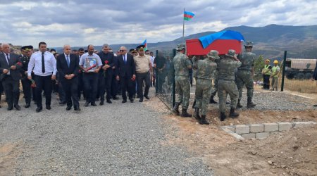 Şəhid Cümşüd Məmmədovun nəşi Laçında TORPAĞA TAPŞIRILDI - FOTO