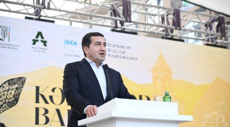 Hikmət Hacıyev: &ldquo;Kəlbəcər yenidən qurulur, canlanır&rdquo;