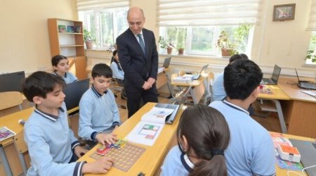 Azərbaycanda məktəbə başlama vaxtı dəyişir?