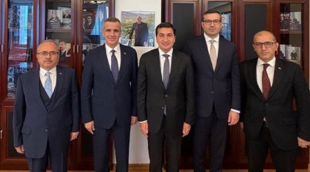 Hikmət Hacıyev Türkiyə rəsmiləri ilə görüşdü: Nələr müzakirə edildi? - FOTO