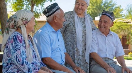 Özbəkistanda pensiya yaşı ARTIRILIR