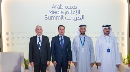 Hikmət Hacıyev Ərəb Media Forumunda– FOTO