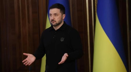 Zelenski: “Ukraynaya raketləri yalnız həmin ölkənin prezidenti verir, başqa heç kim”