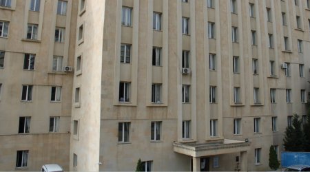 &ldquo;Günlərdir növbədəyik, həkimə düşə bilmirik&rdquo; &ndash; Suraxanı Tibb Mərkəzində niyə endokrinoloq TAPILMIR?