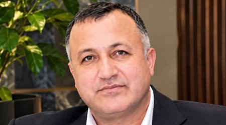 Həkimləri çağırışa çatdıran sürücü - Sükan arxasında öldü - VİDEO