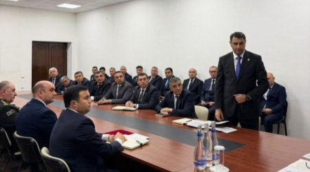 Gədəbəyin yeni icra başçısı kollektivə təqdim olundu &ndash; FOTO